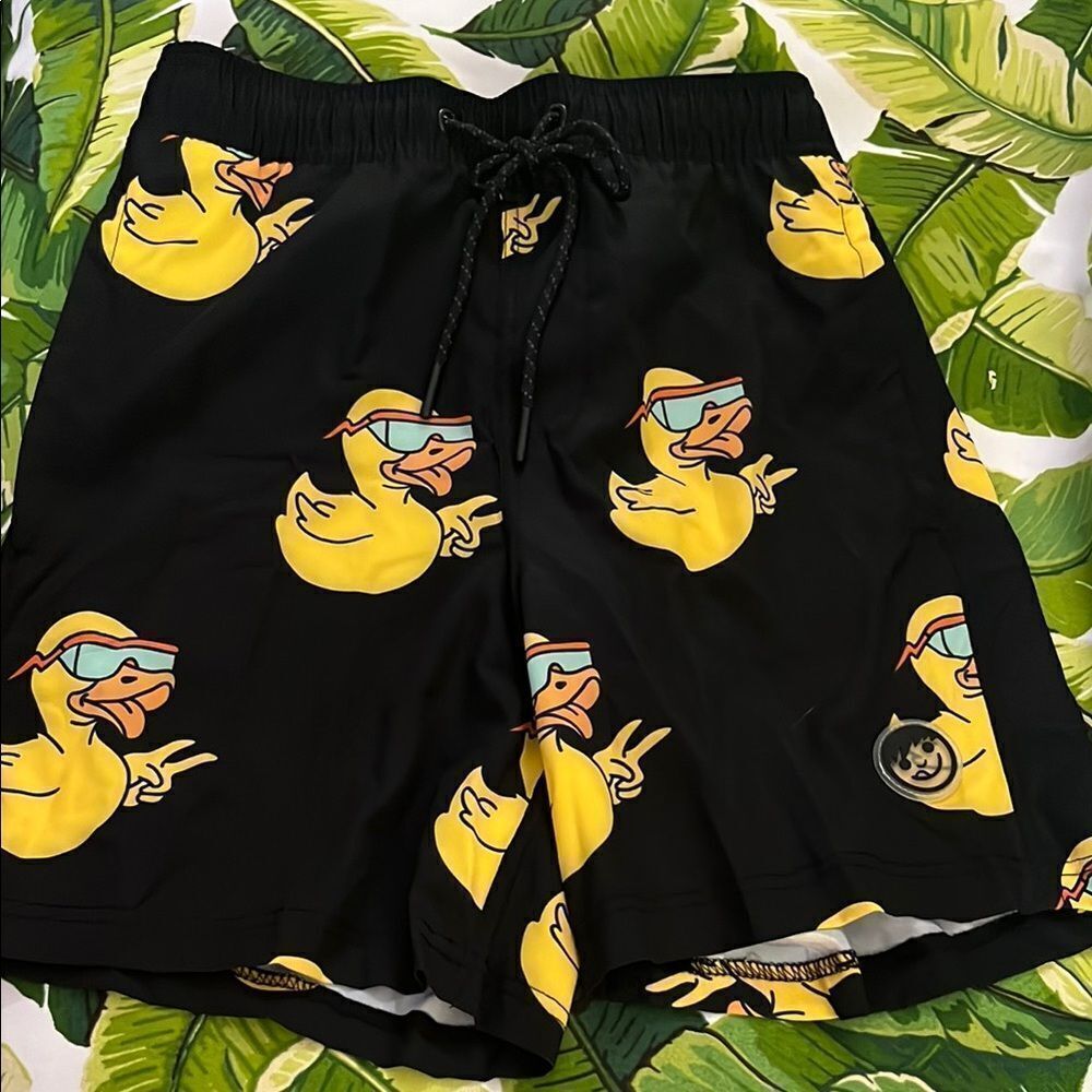 NWT Neff Black Duck Print Board Shorts Size Small